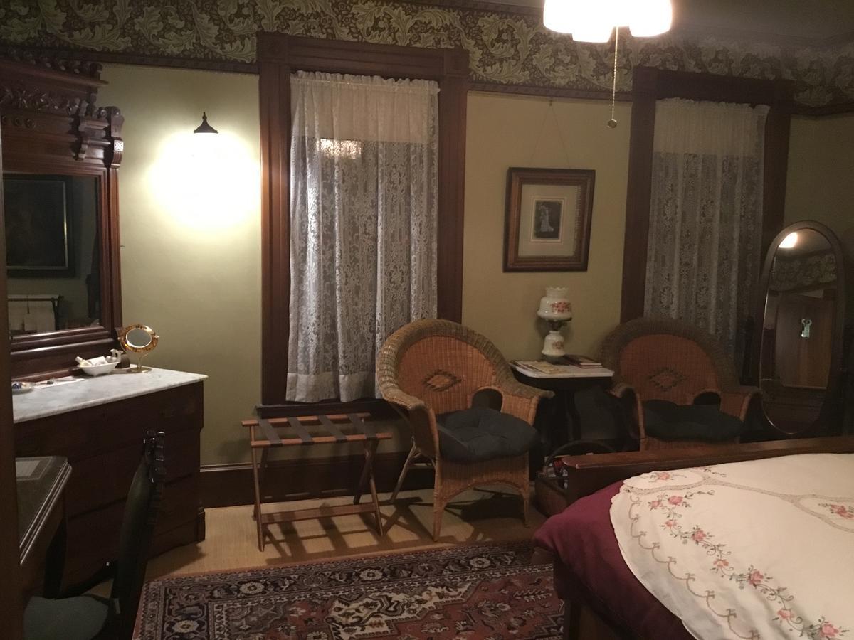Allen House Inn 애머스트 외부 사진