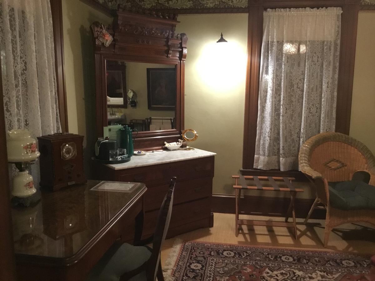 Allen House Inn 애머스트 외부 사진