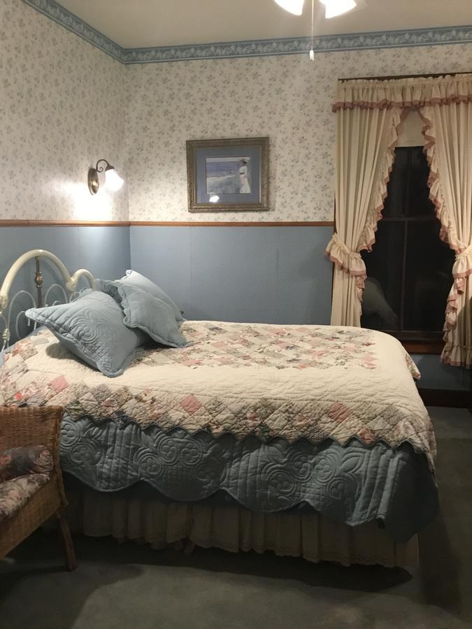 Allen House Inn 애머스트 외부 사진