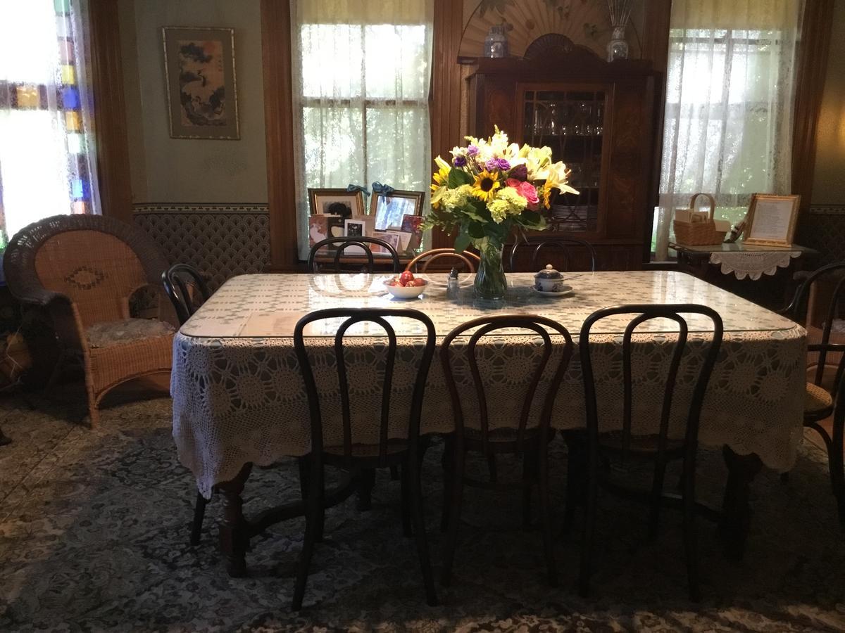 Allen House Inn 애머스트 외부 사진