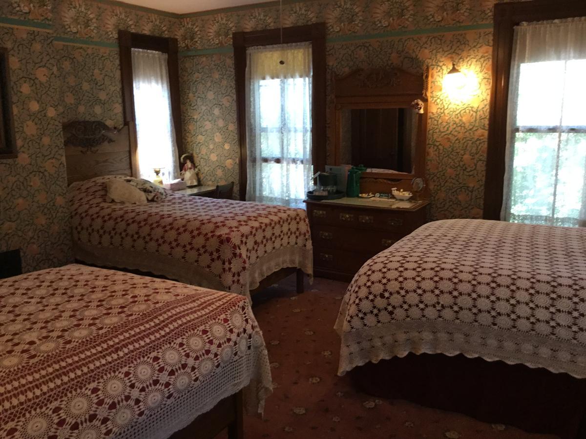 Allen House Inn 애머스트 외부 사진