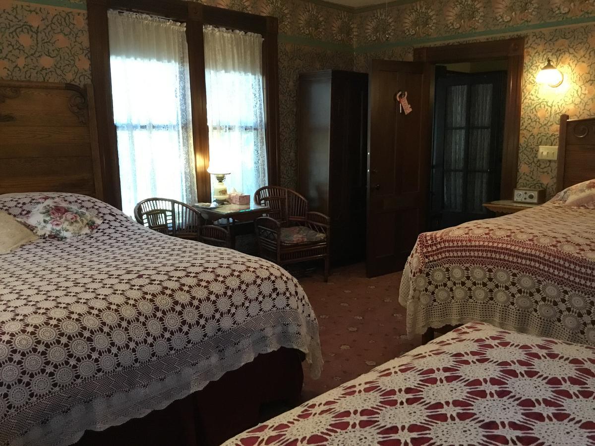 Allen House Inn 애머스트 외부 사진
