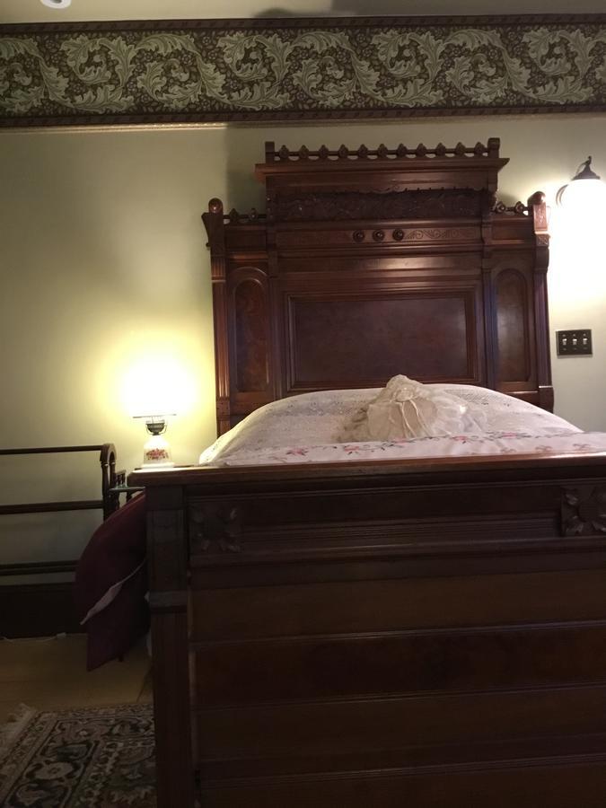 Allen House Inn 애머스트 외부 사진